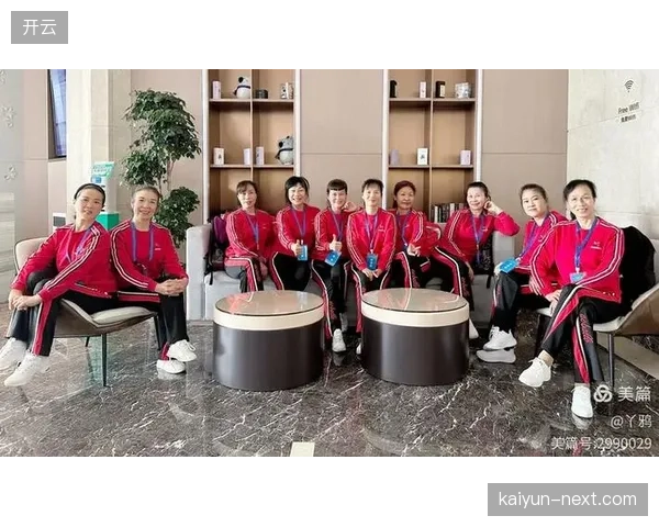 老年模特队和柔力球联赛的兴起，预示着“银发族”将成为社区体育付费市场的最大增长极